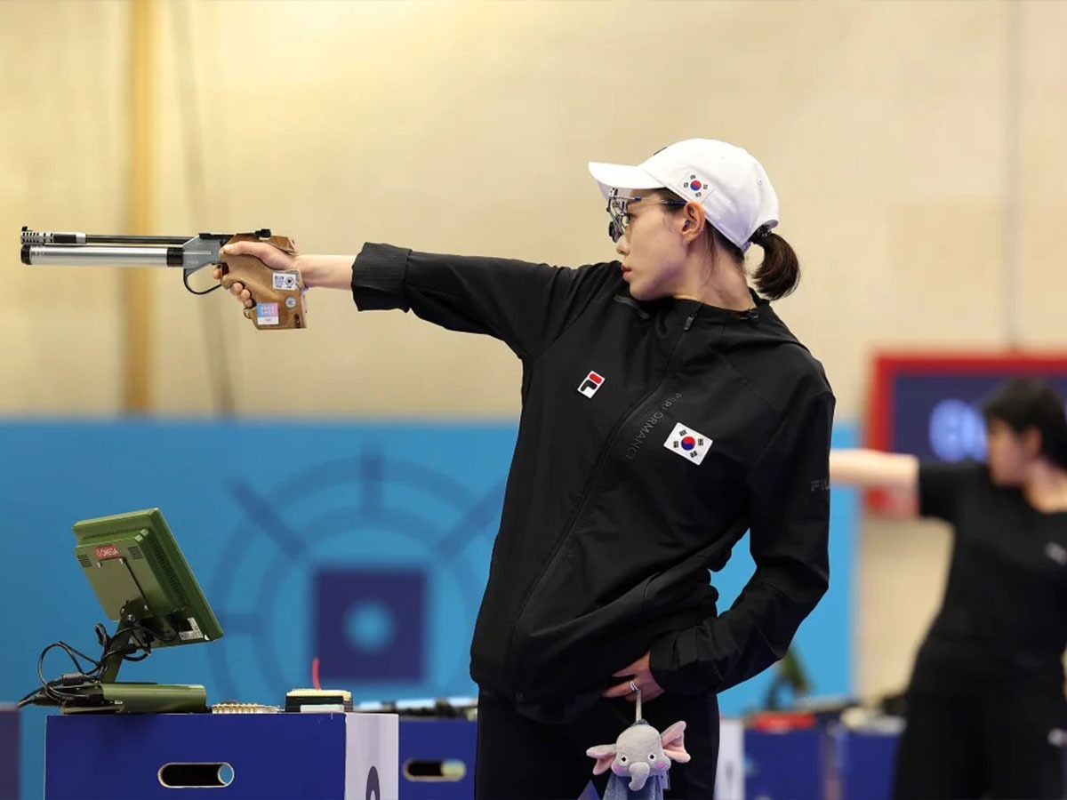 South Korea’s Olympic Shooting Star Wins Hearts Online with Record-Breaking Feat