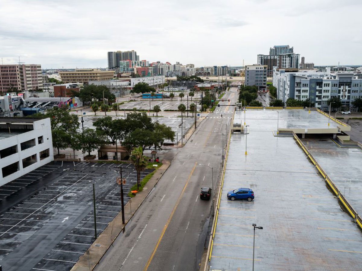  Florida Feels Hurricane Milton’s Outer Bands: Last Call for Evacuations